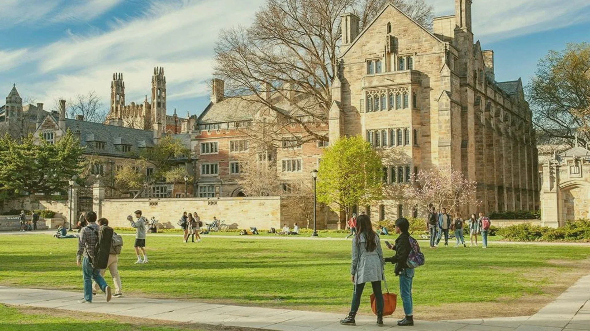 Enrolling in Yale University Courses